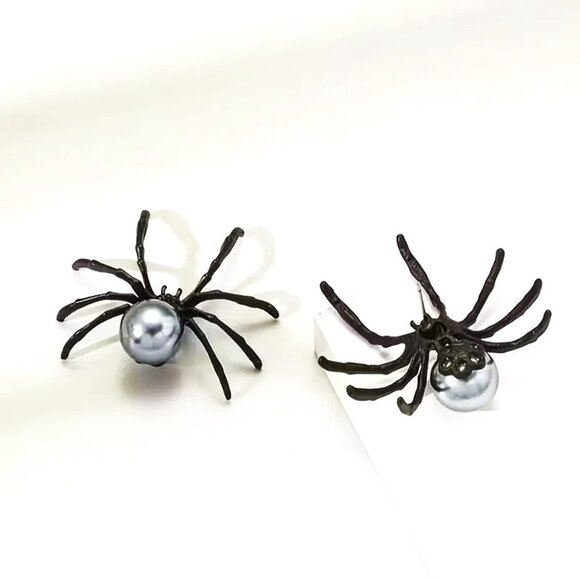 Spider Earrings Pearl Body Goth Emo Scene Halloween Creepy Scary Statement large - Picture 4 of 5